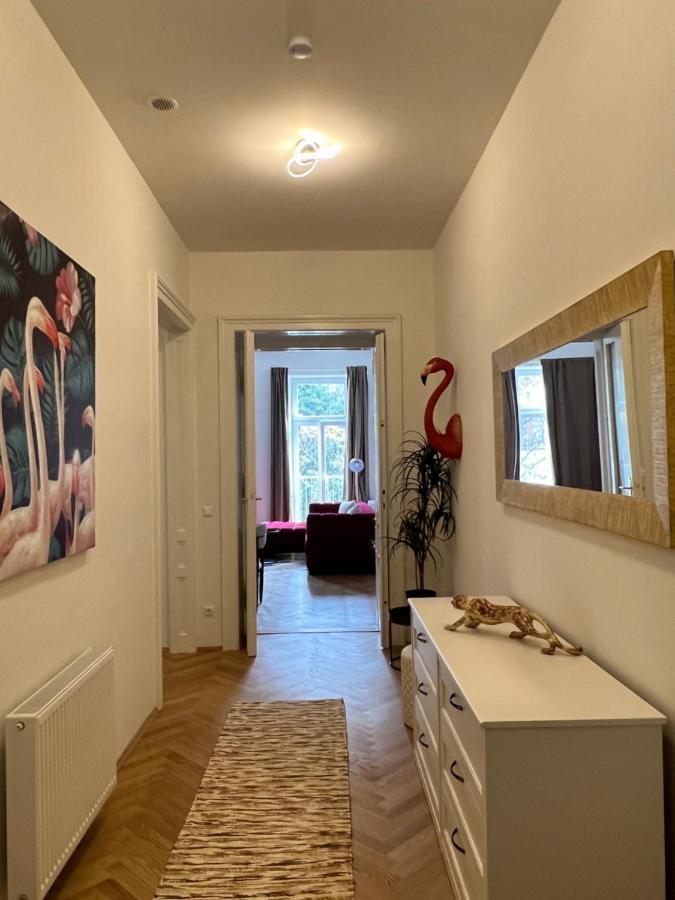New Exclusive 100M2, Top Location! Vienna Luaran gambar